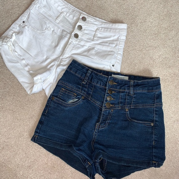 2 for $20 jean shorts!! - Picture 1 of 3